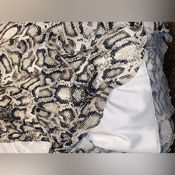 Snakeskin, chiffon, midi skirt - Picture 2 of 4